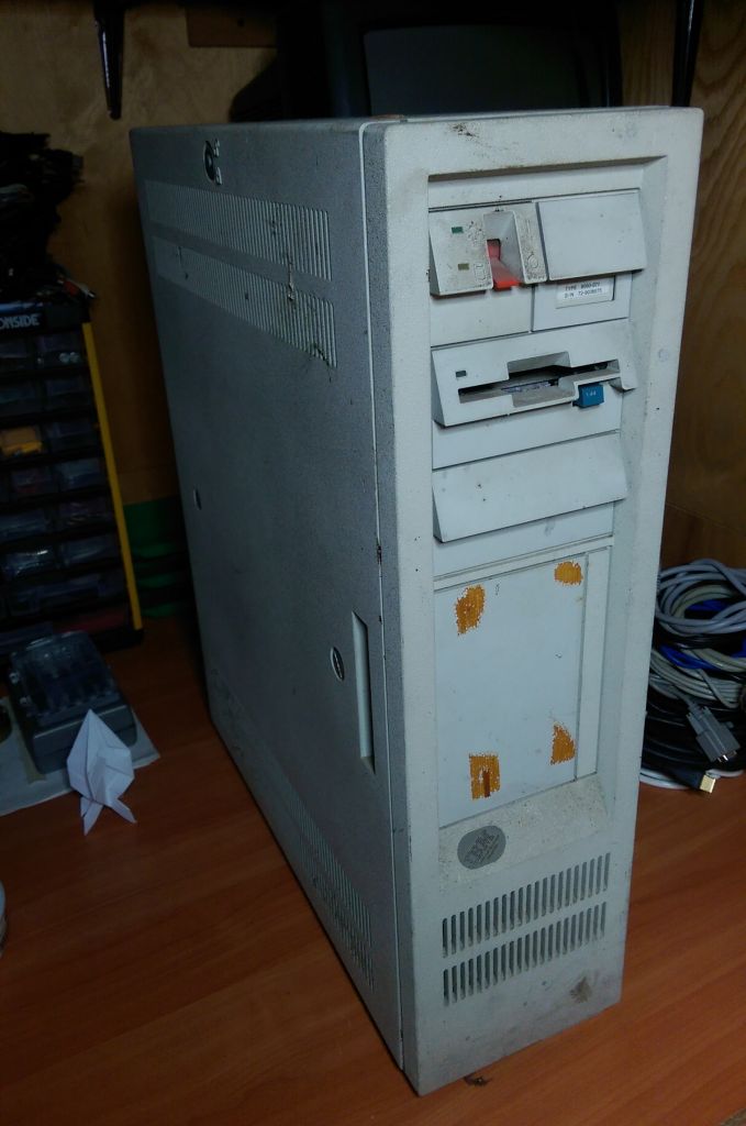 IBM PS/2 (Model 60) unpacked
