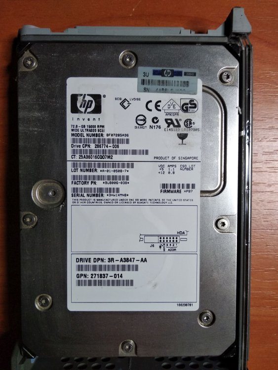 ibm_eserver_type8658_hdd_hp.thumb.jpg.ec19254902e135bacd009049bbf58999.jpg