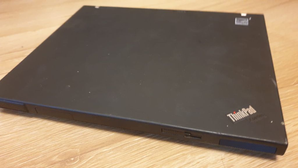 Lenovo Thinkpad x61 top